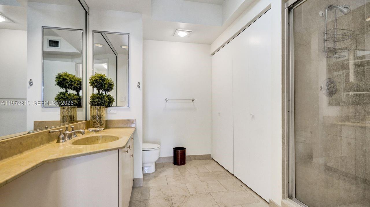 20281 E Country Clb Dr #809 Aventura, FL 33180