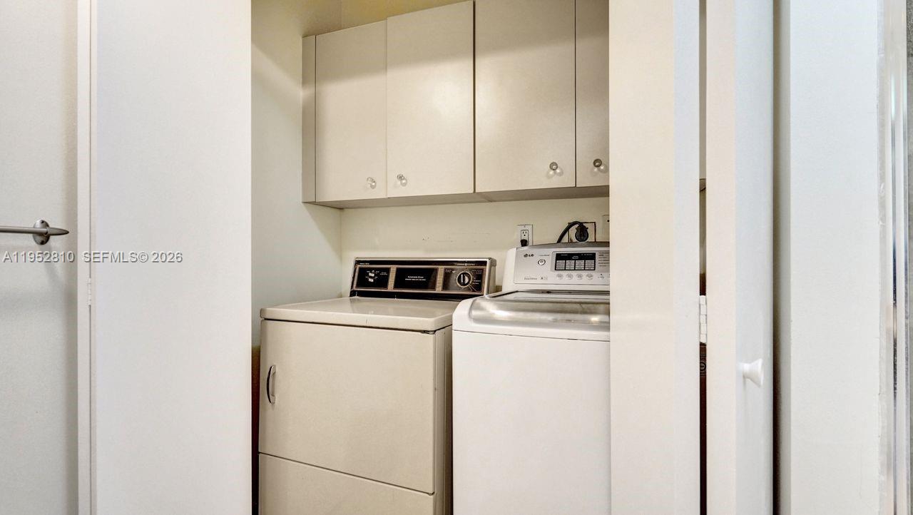 20281 E Country Clb Dr #809 Aventura, FL 33180