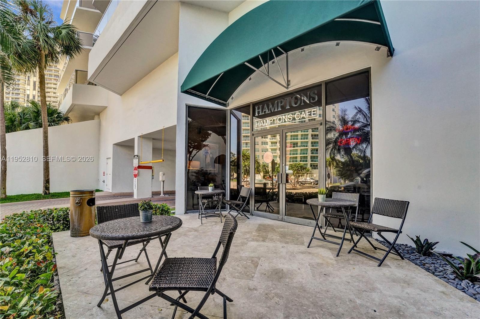 20281 E Country Clb Dr #809 Aventura, FL 33180