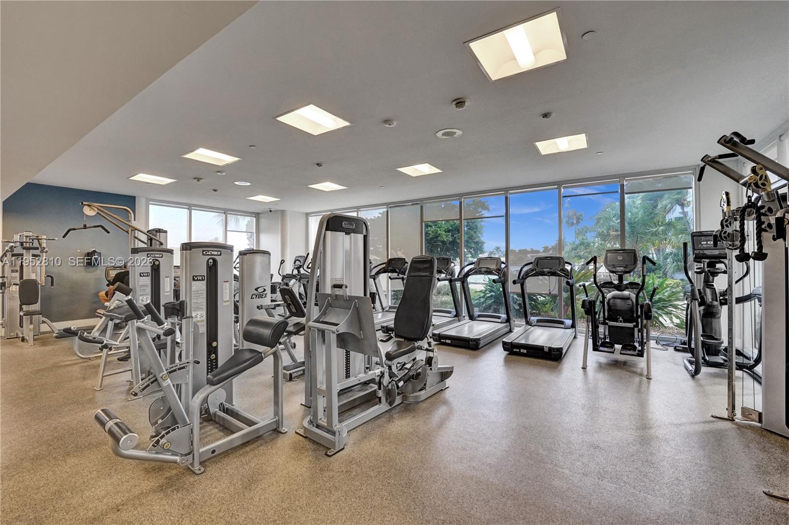 20281 E Country Clb Dr #809 Aventura, FL 33180