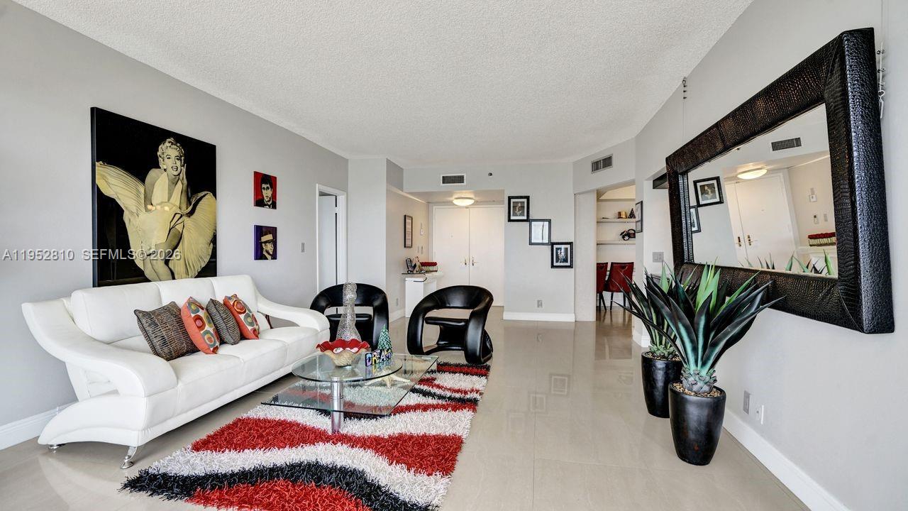 20281 E Country Clb Dr #809 Aventura, FL 33180