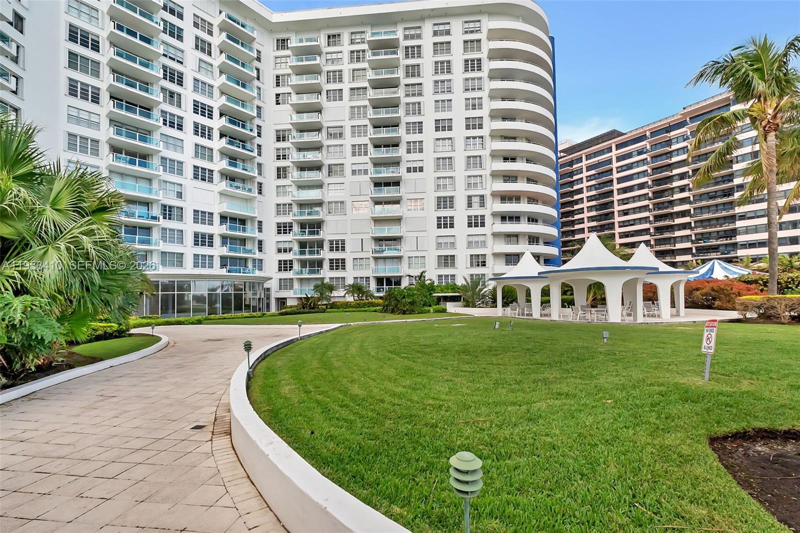 5151 Collins Ave #729 Miami Beach, FL 33140