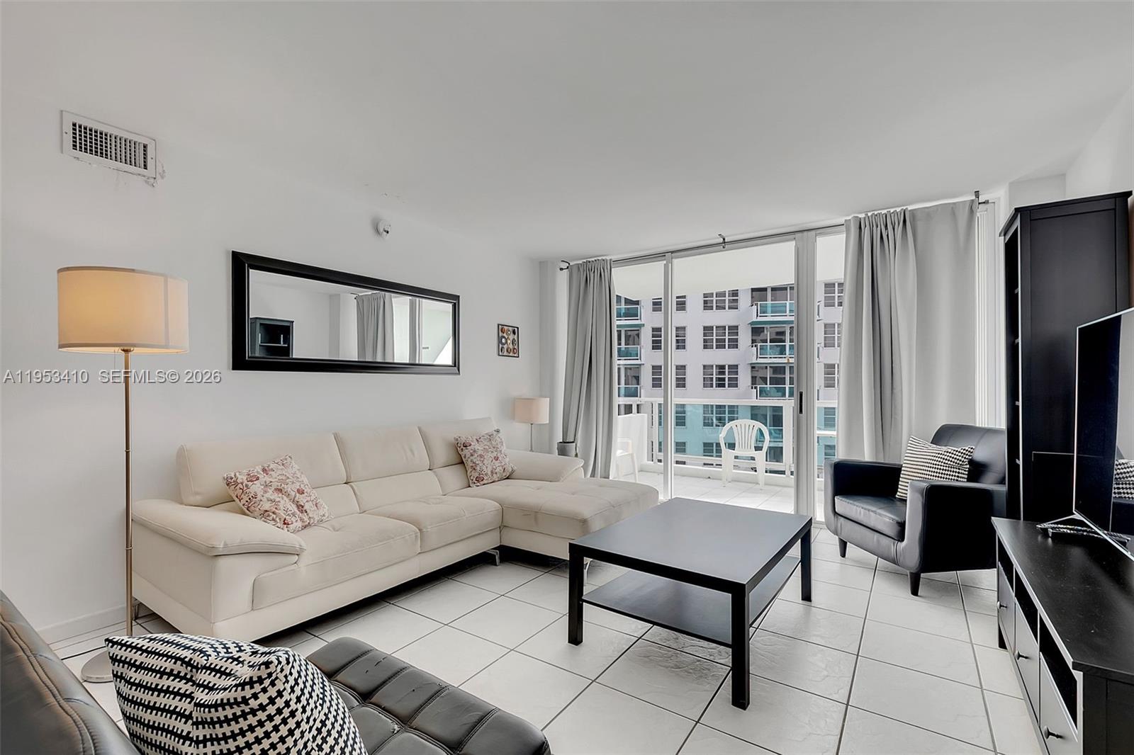 5151 Collins Ave #729 Miami Beach, FL 33140