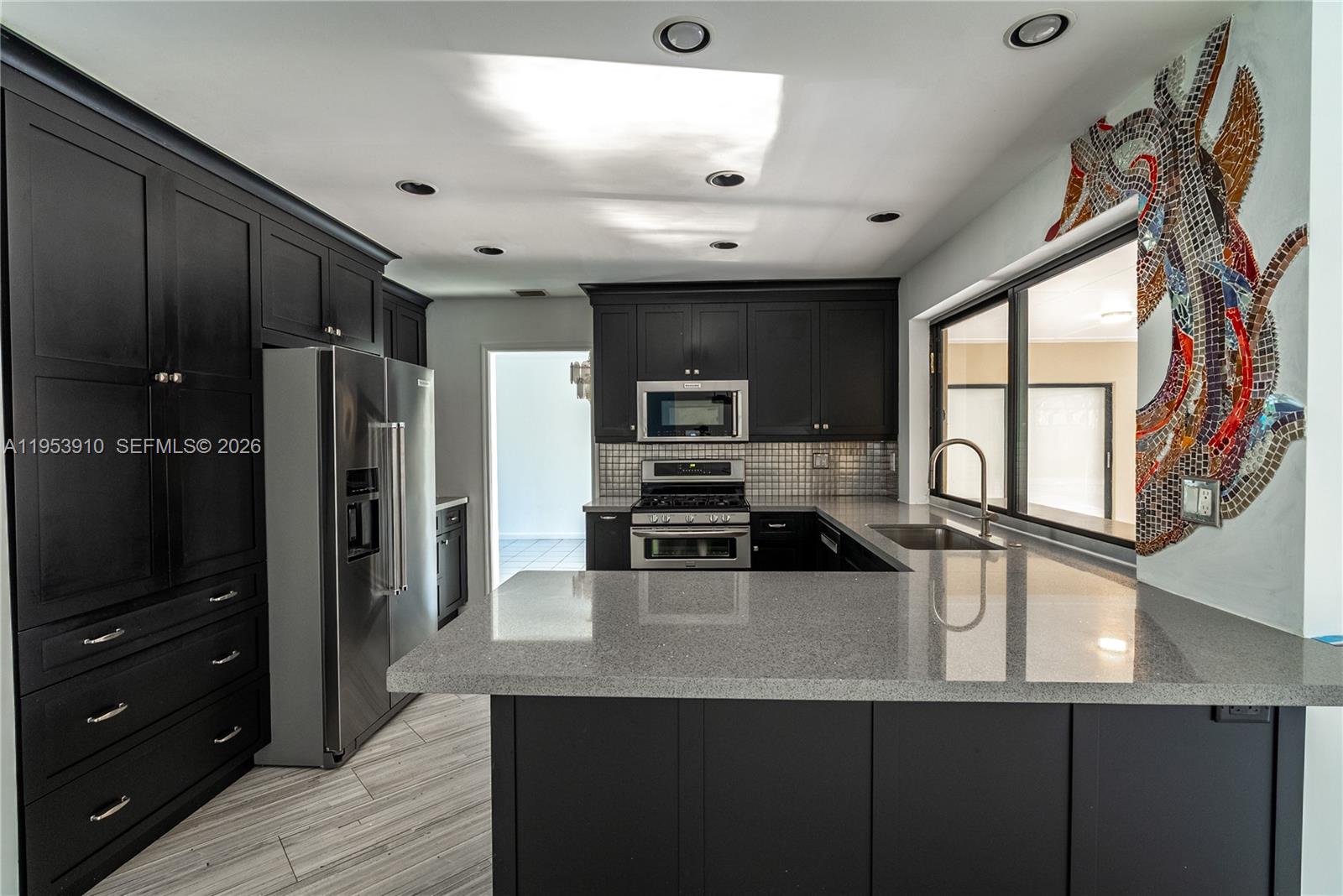 6371 Hutchinson Rd Miami Lakes, FL 33014