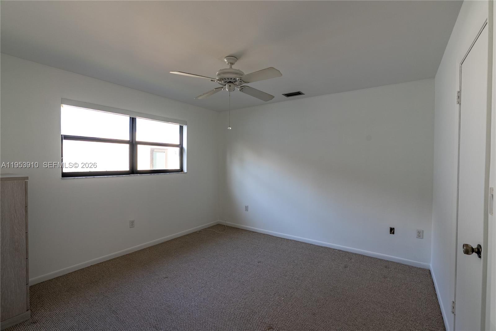 6371 Hutchinson Rd Miami Lakes, FL 33014