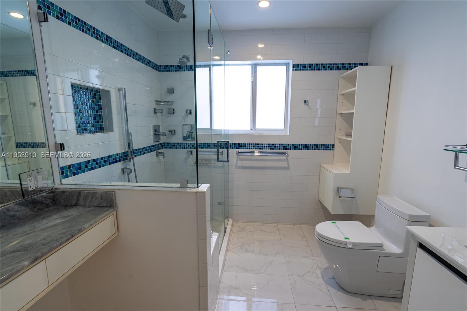 6371 Hutchinson Rd Miami Lakes, FL 33014