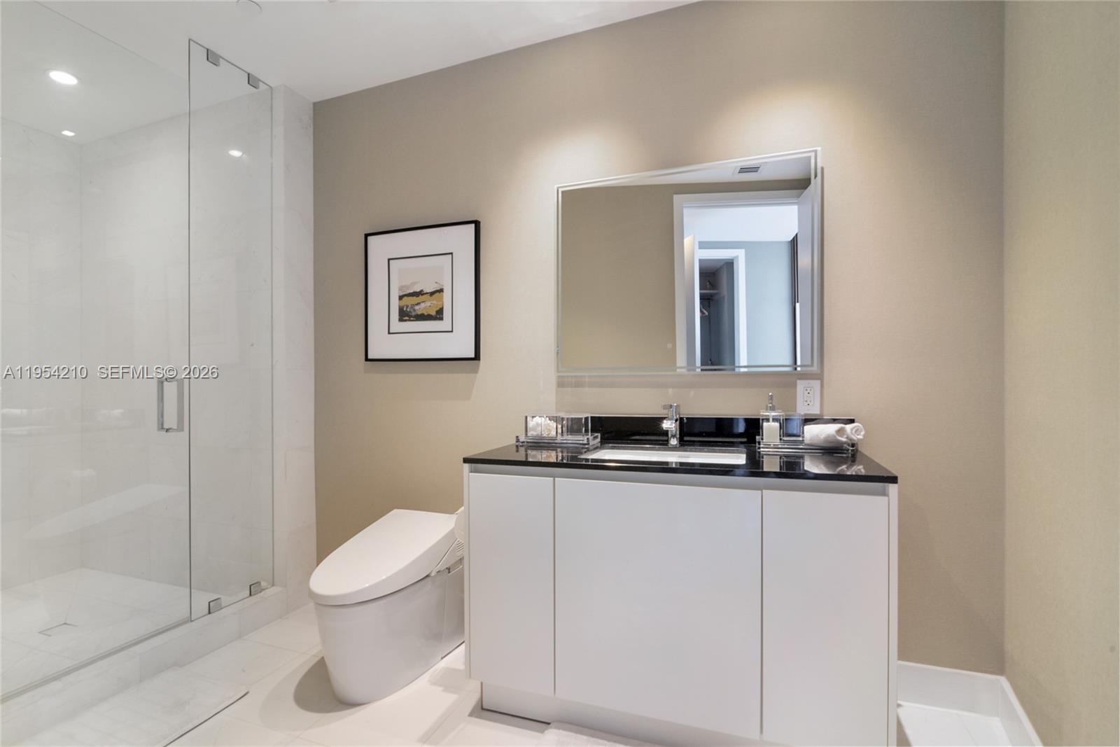 image Porsche Design Tower24