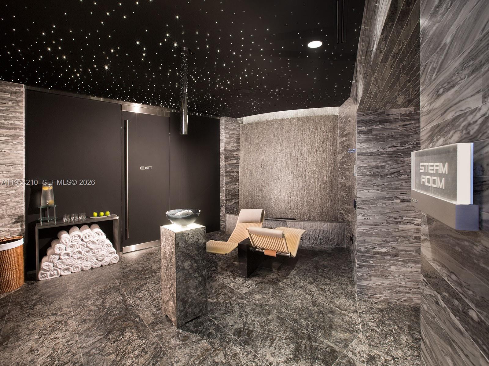 image Porsche Design Tower49