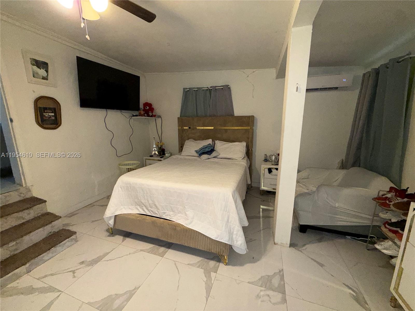 1041 NW 30th St Miami, FL 33127