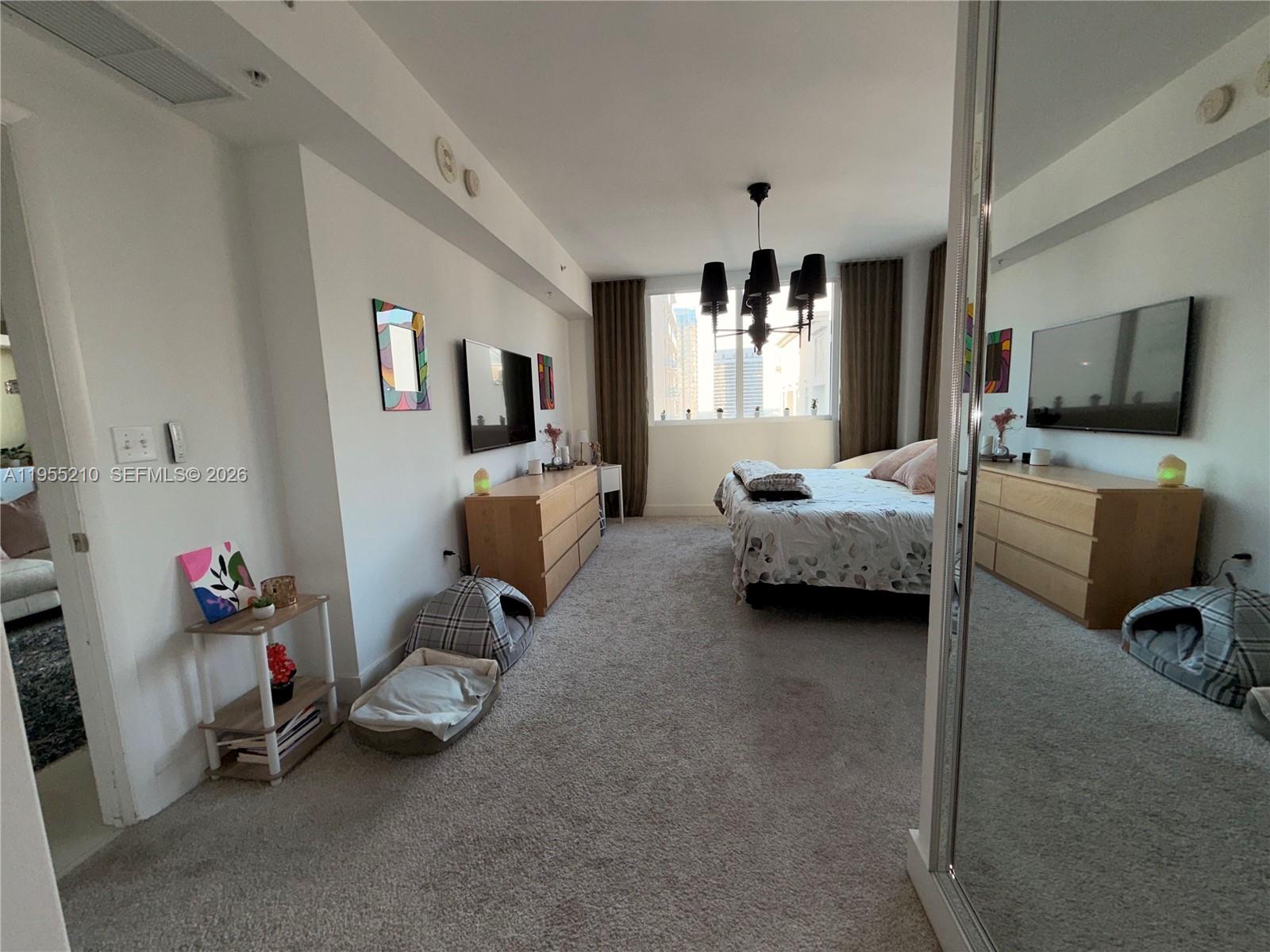 image Vizcayne South14