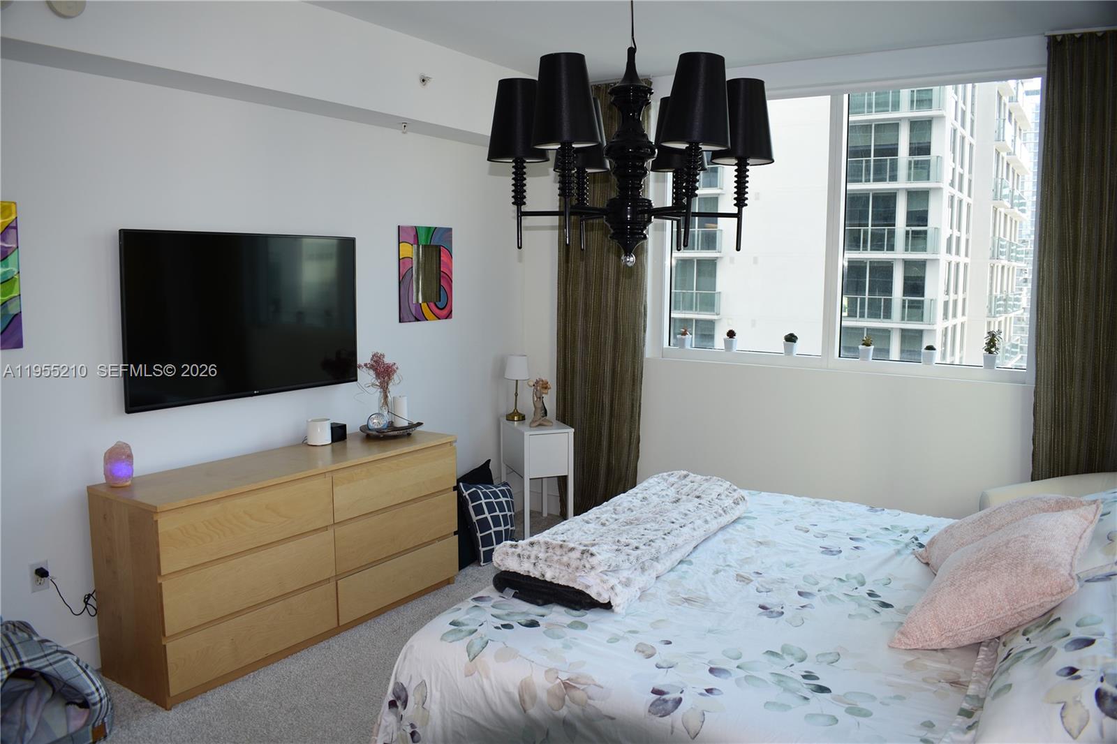 image Vizcayne South15