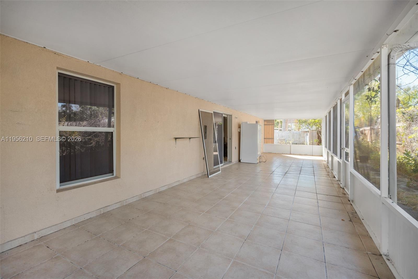 327 Ridge Ct Other, FL 32712