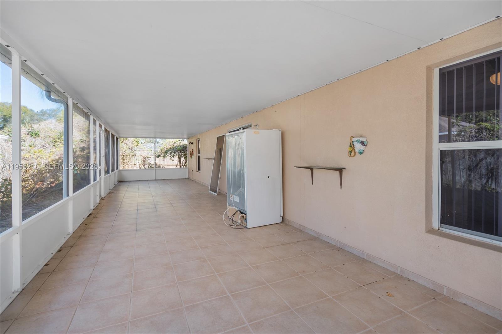 327 Ridge Ct Other, FL 32712