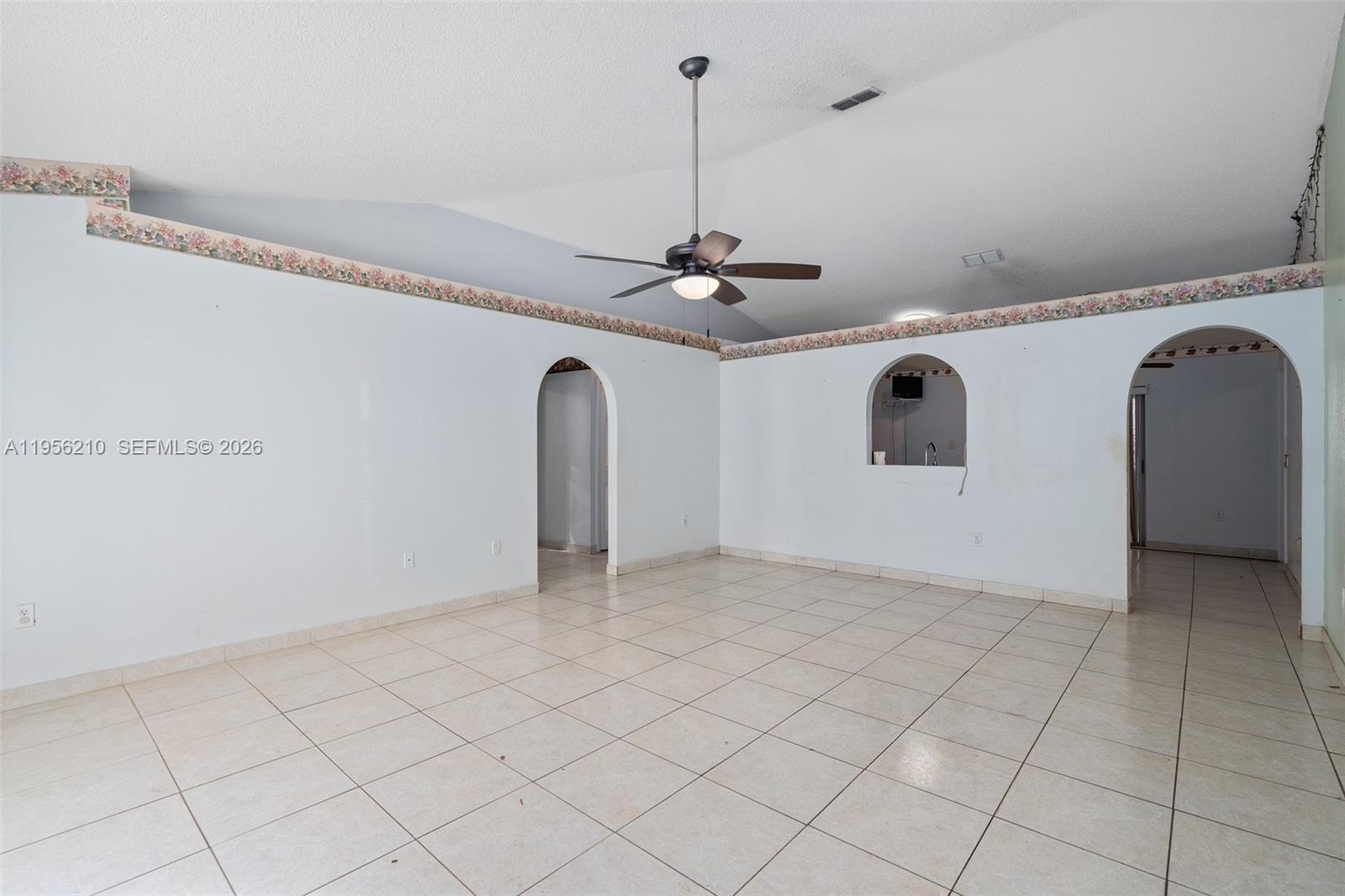 327 Ridge Ct Other, FL 32712