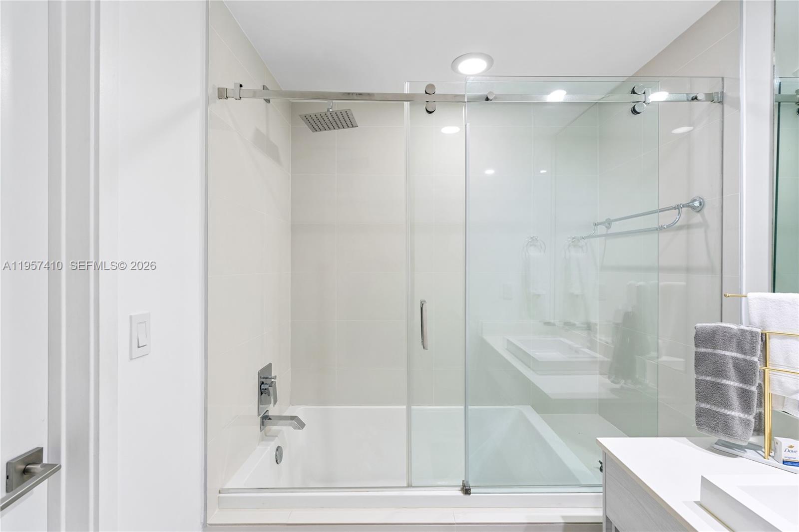 image Brickell Heights West43