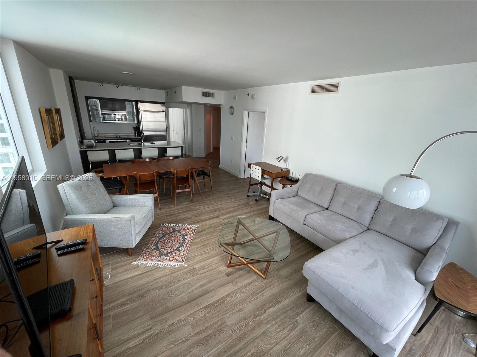 image 500 Brickell West1