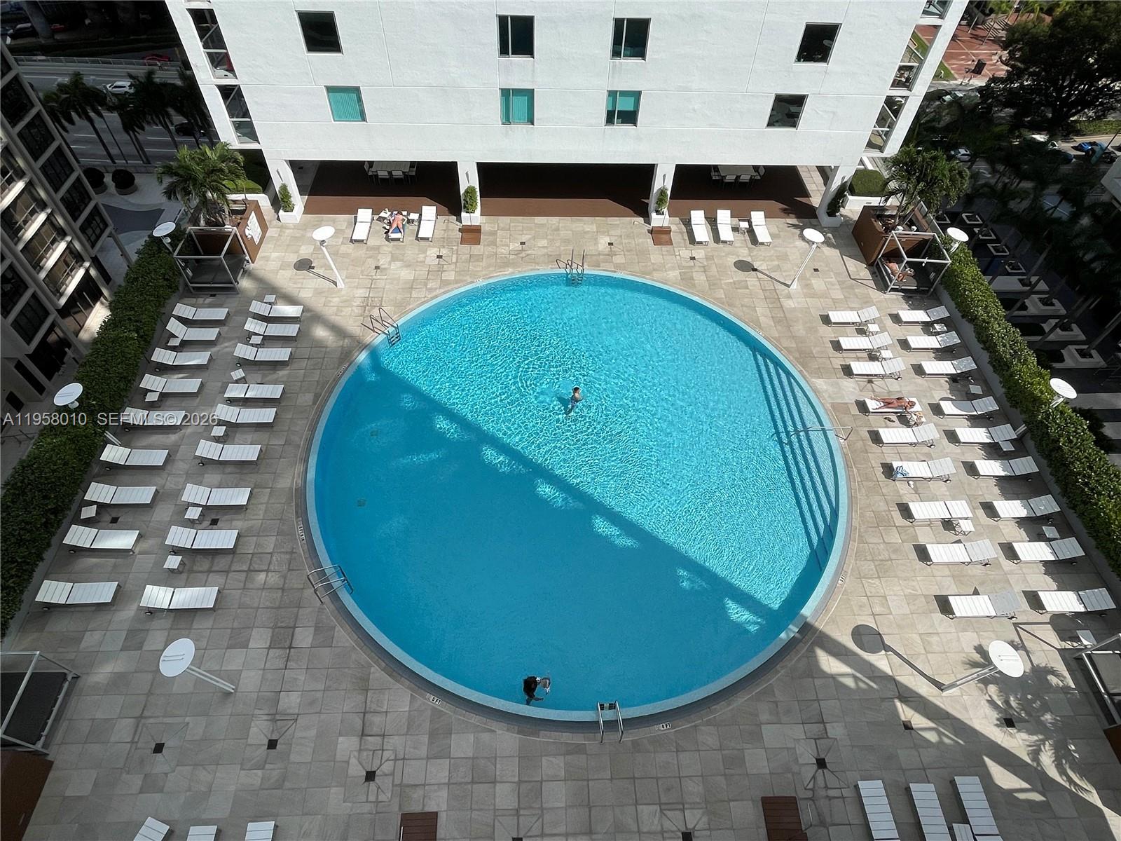 image 500 Brickell West19