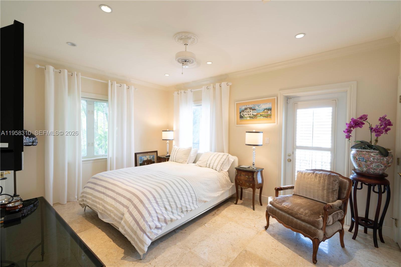 6465 Pinetree Dr Cir Miami Beach, FL 33141