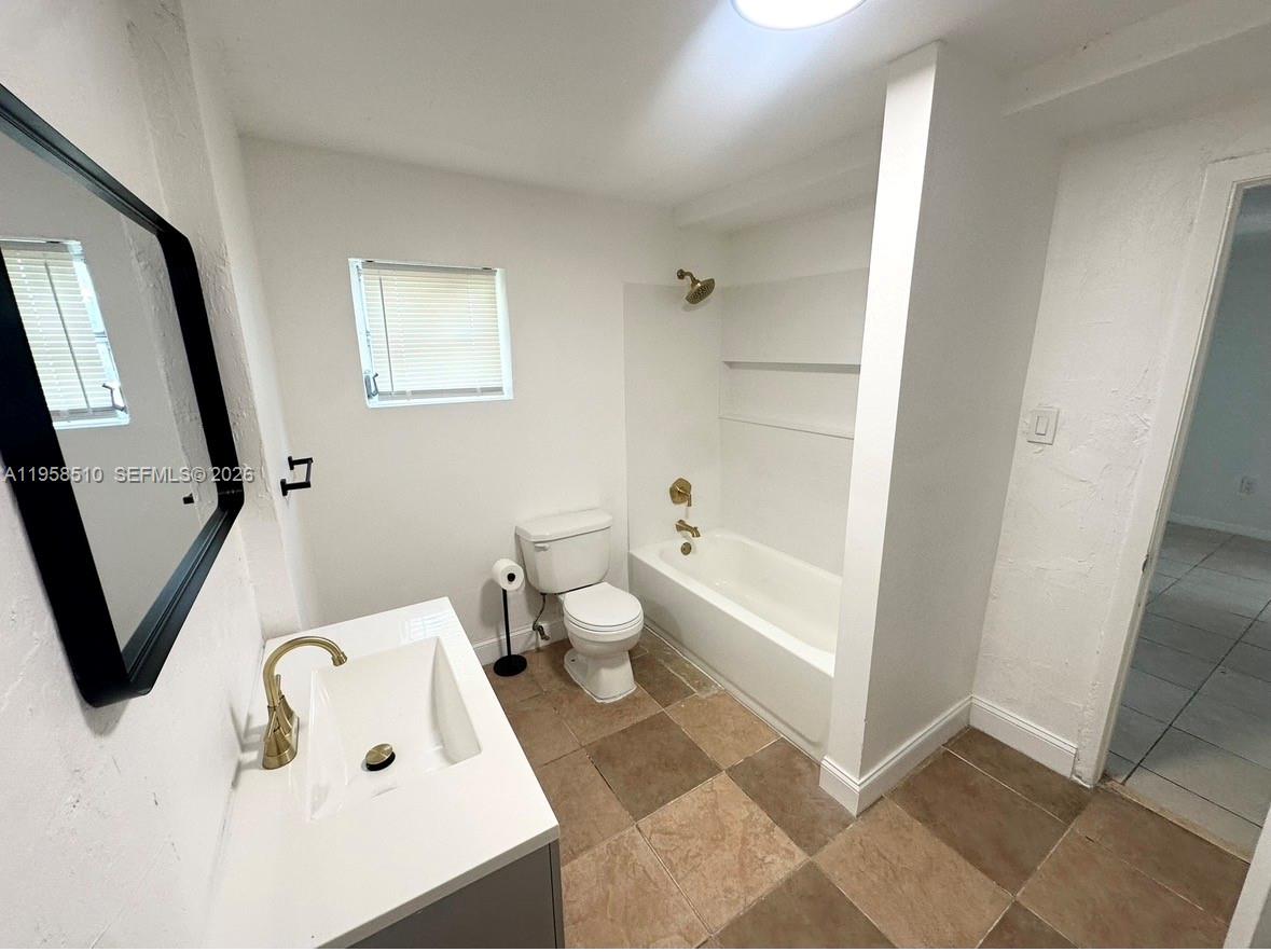 3121 NW 60th St Miami, FL 33142