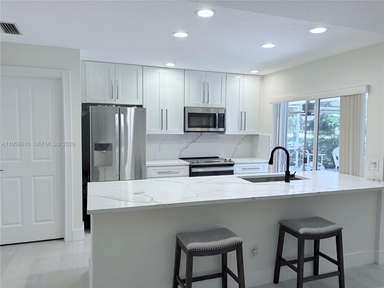 803 Silverleaf Oak Ct