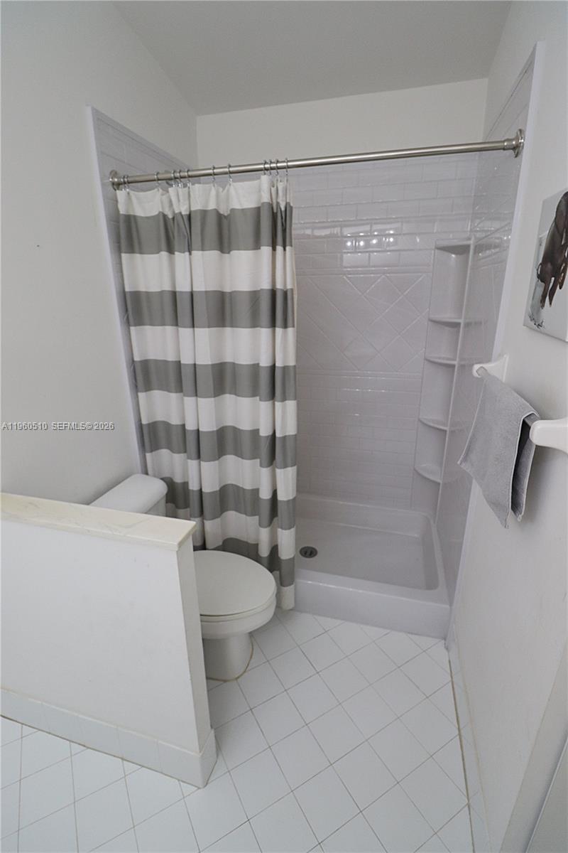 1523 NW 158th Ave Pembroke Pines, FL 33028