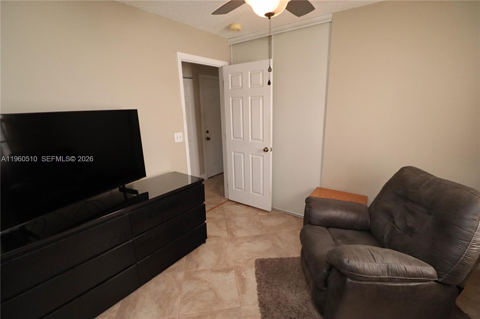 1523 NW 158th Ave Pembroke Pines, FL 33028