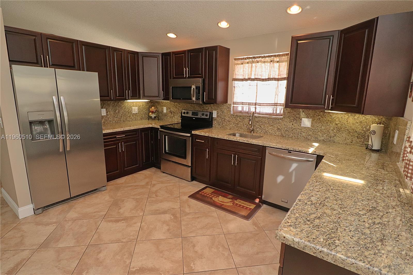 1523 NW 158th Ave Pembroke Pines, FL 33028