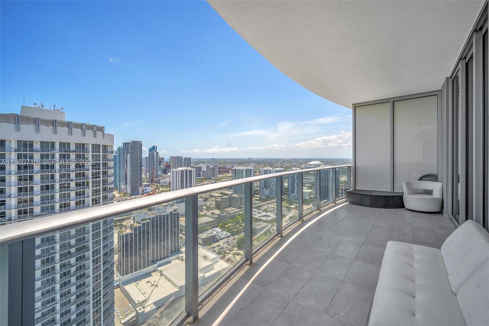 image Aria on the Bay14