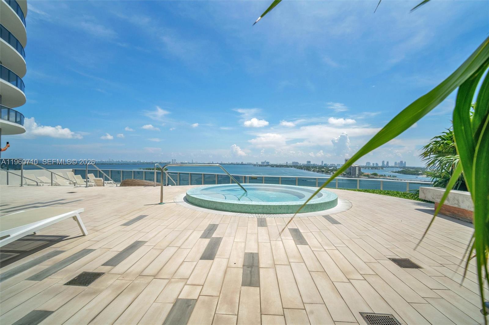 image Aria on the Bay37