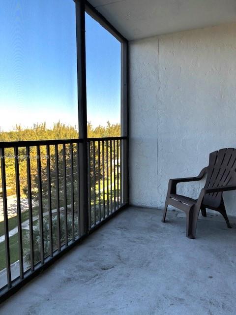 2500 NE 135th St #B506 North Miami, FL 33181