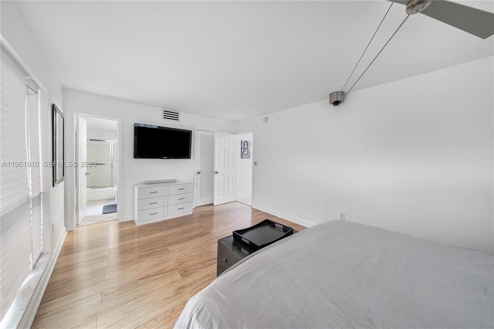 9971 W Bay Hbr Dr #206 Bay Harbor Islands, FL 33154