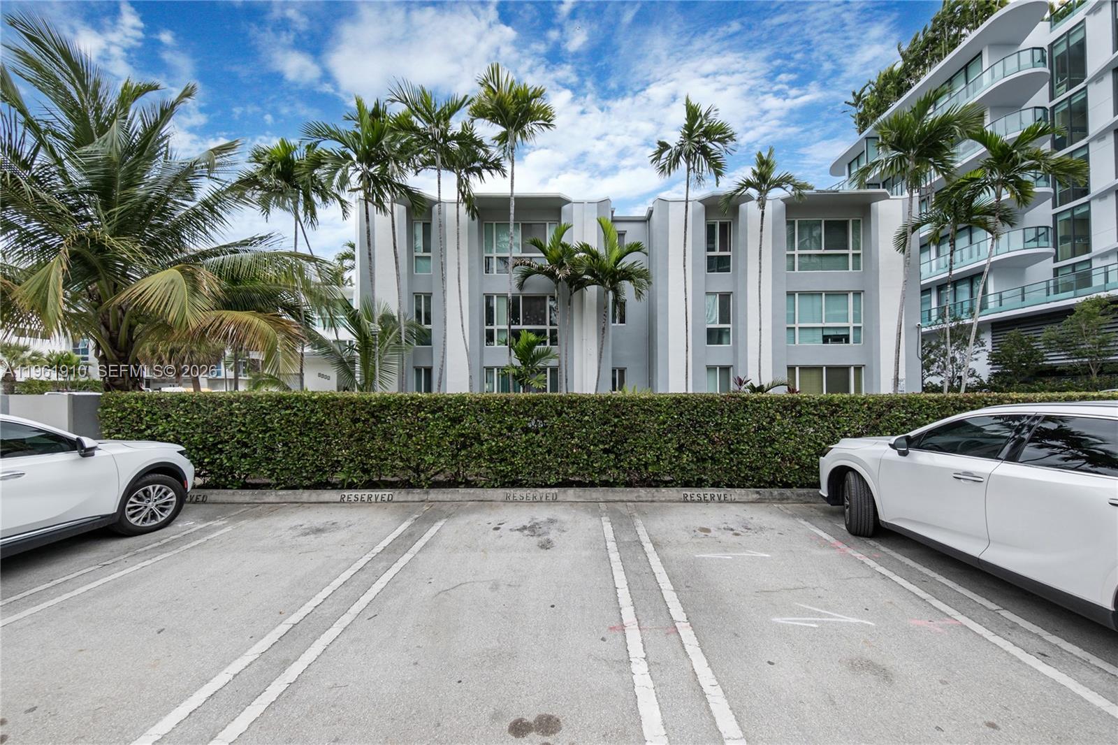 9971 W Bay Hbr Dr #206 Bay Harbor Islands, FL 33154