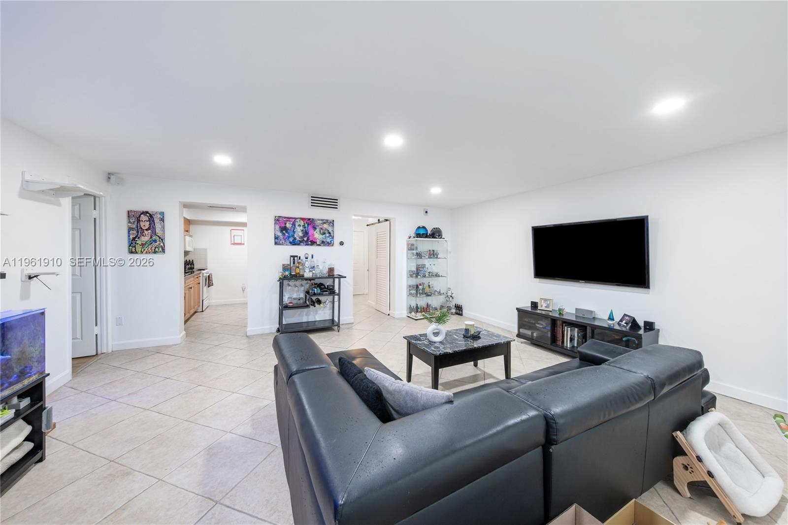 9971 W Bay Hbr Dr #206 Bay Harbor Islands, FL 33154