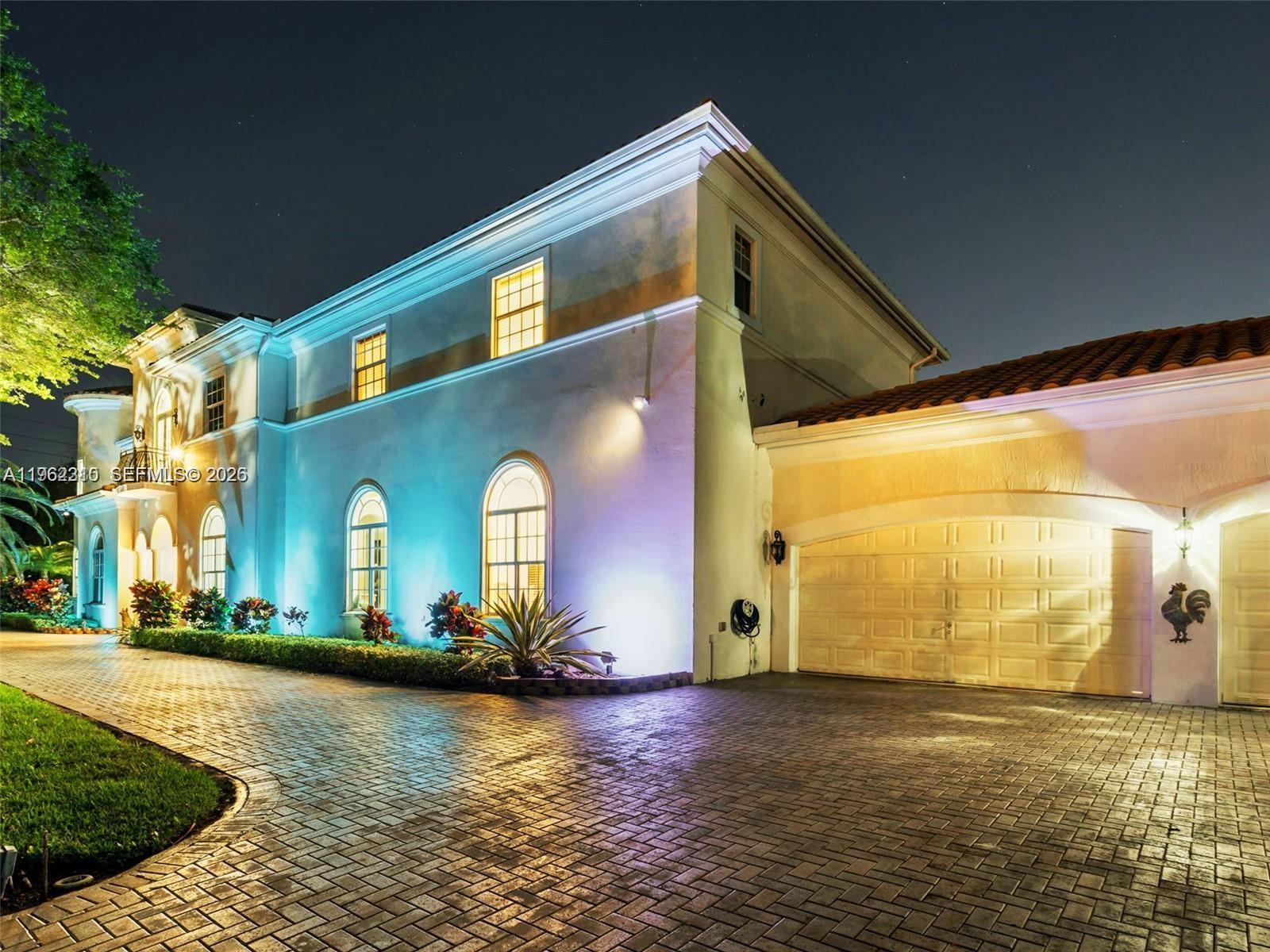 9076 SW 59th Ct Pinecrest, FL 33156