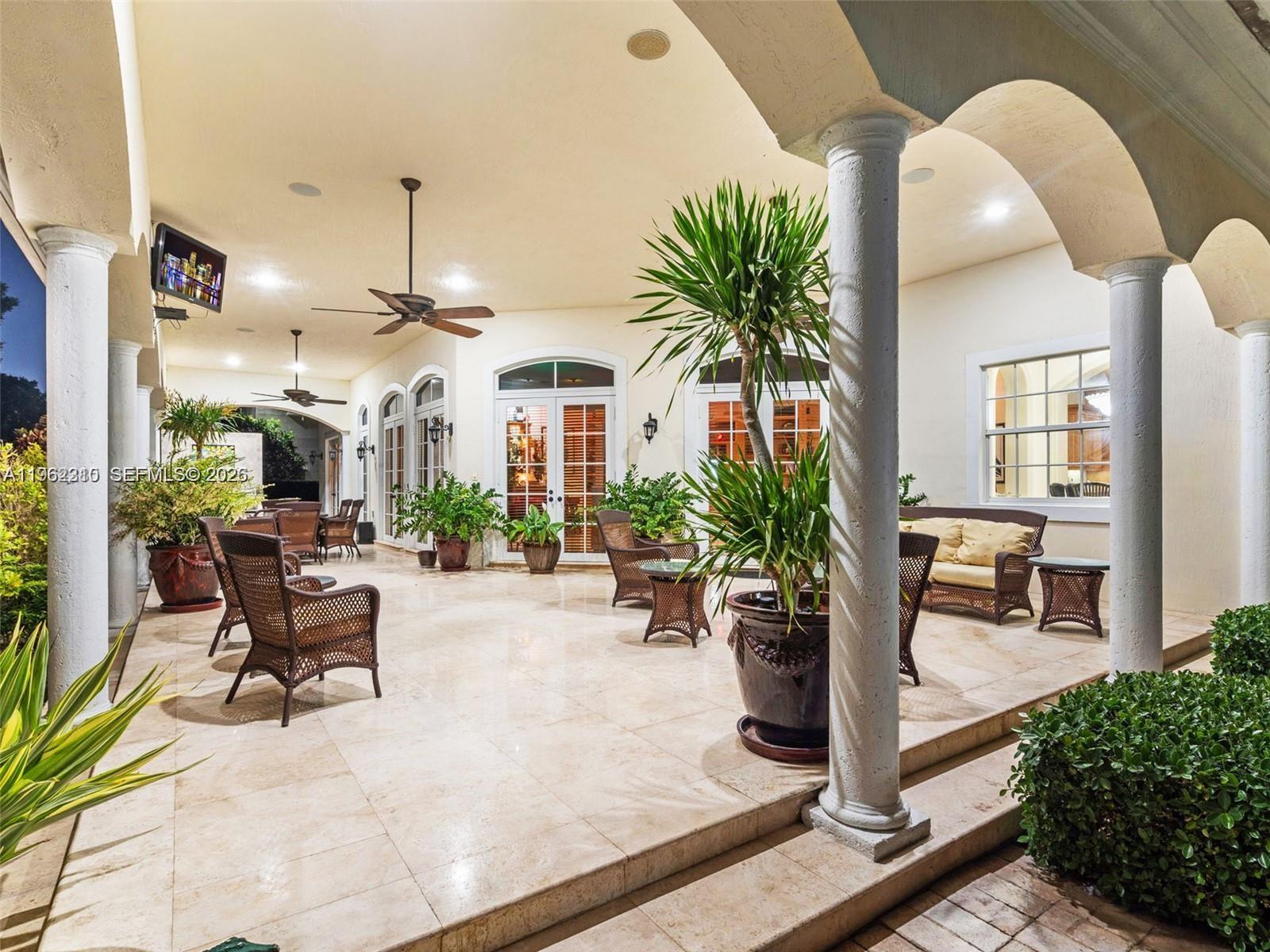 9076 SW 59th Ct Pinecrest, FL 33156