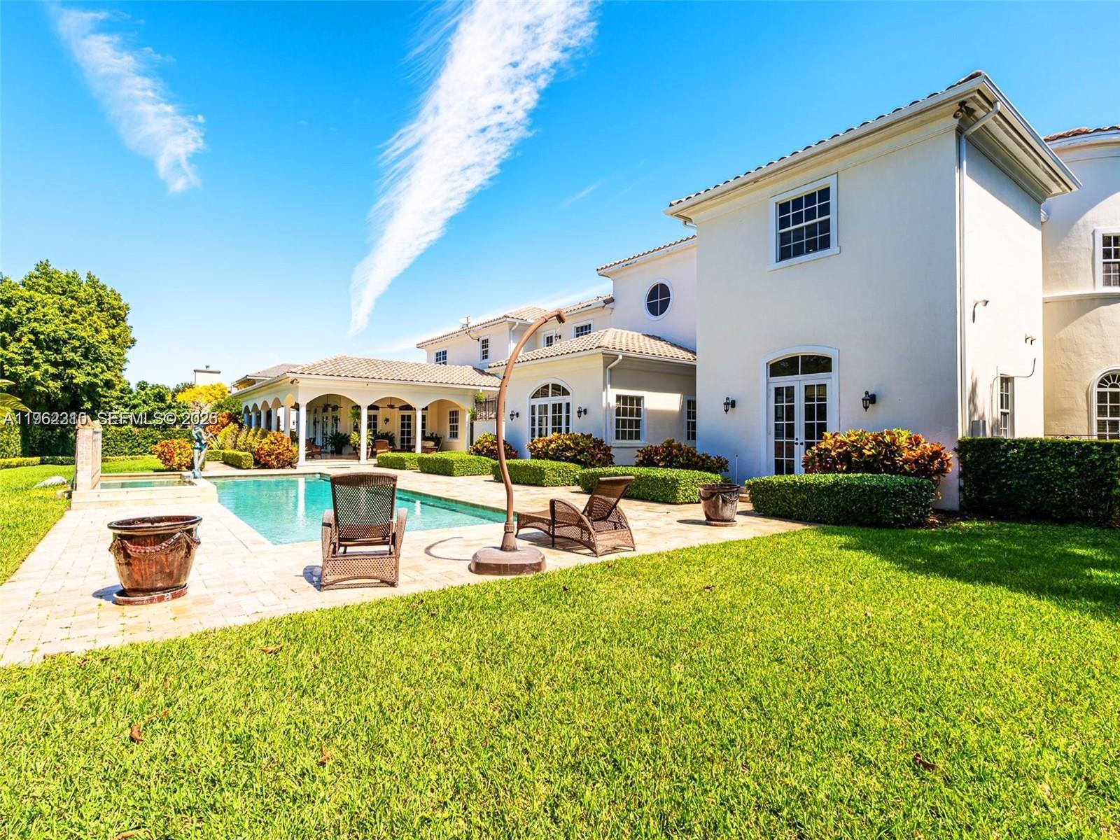 9076 SW 59th Ct Pinecrest, FL 33156