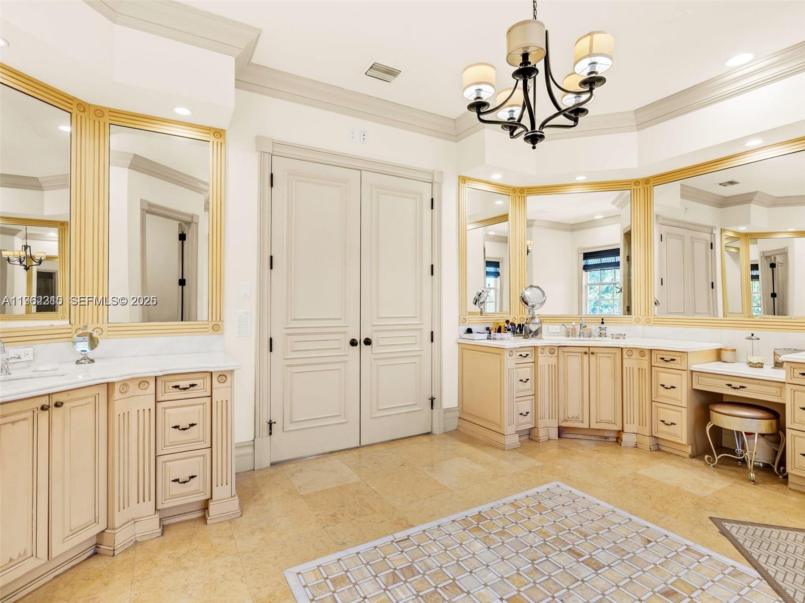 9076 SW 59th Ct Pinecrest, FL 33156