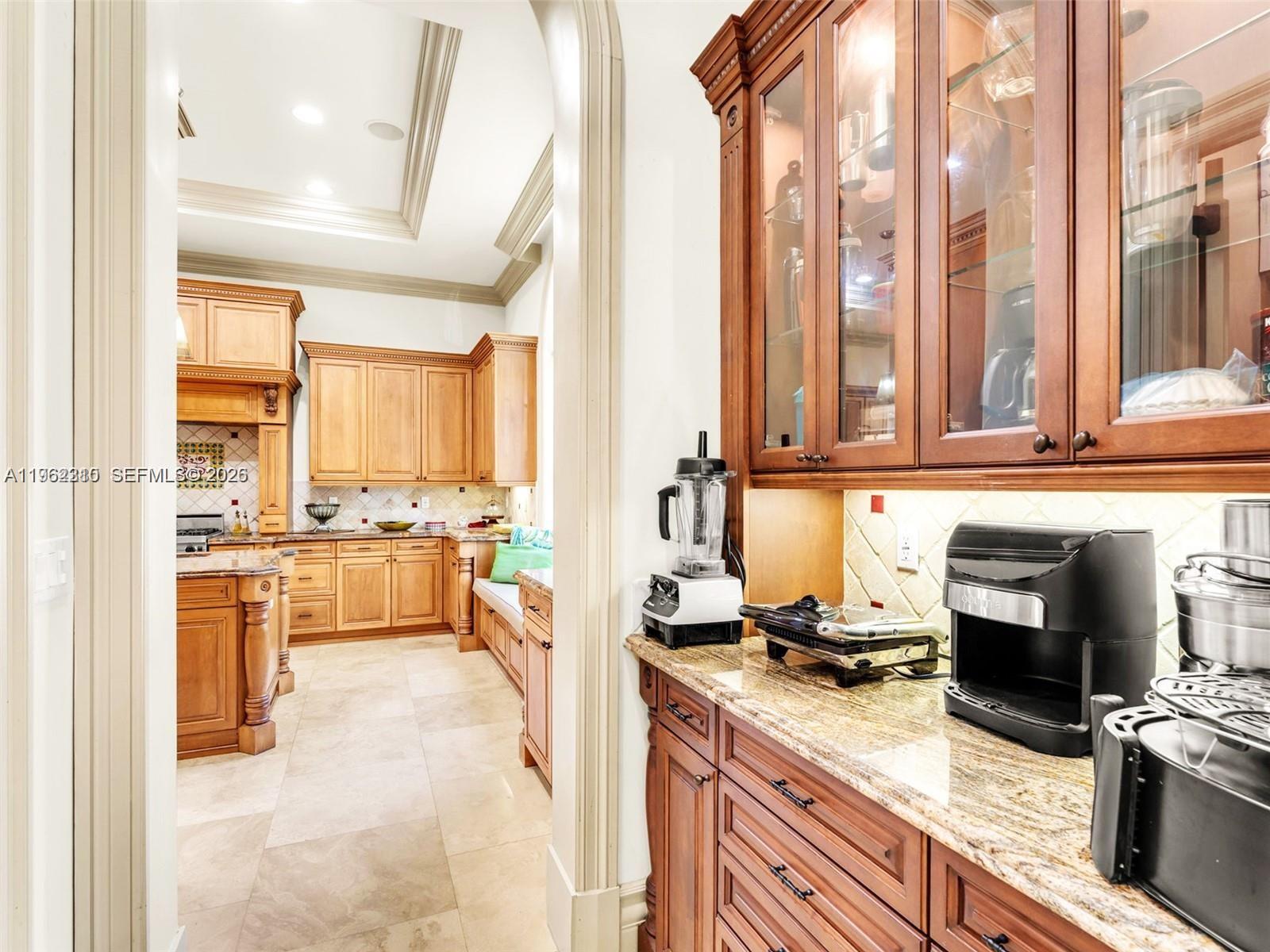 9076 SW 59th Ct Pinecrest, FL 33156