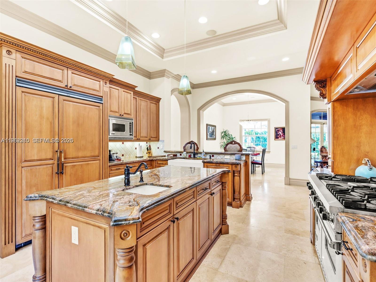 9076 SW 59th Ct Pinecrest, FL 33156