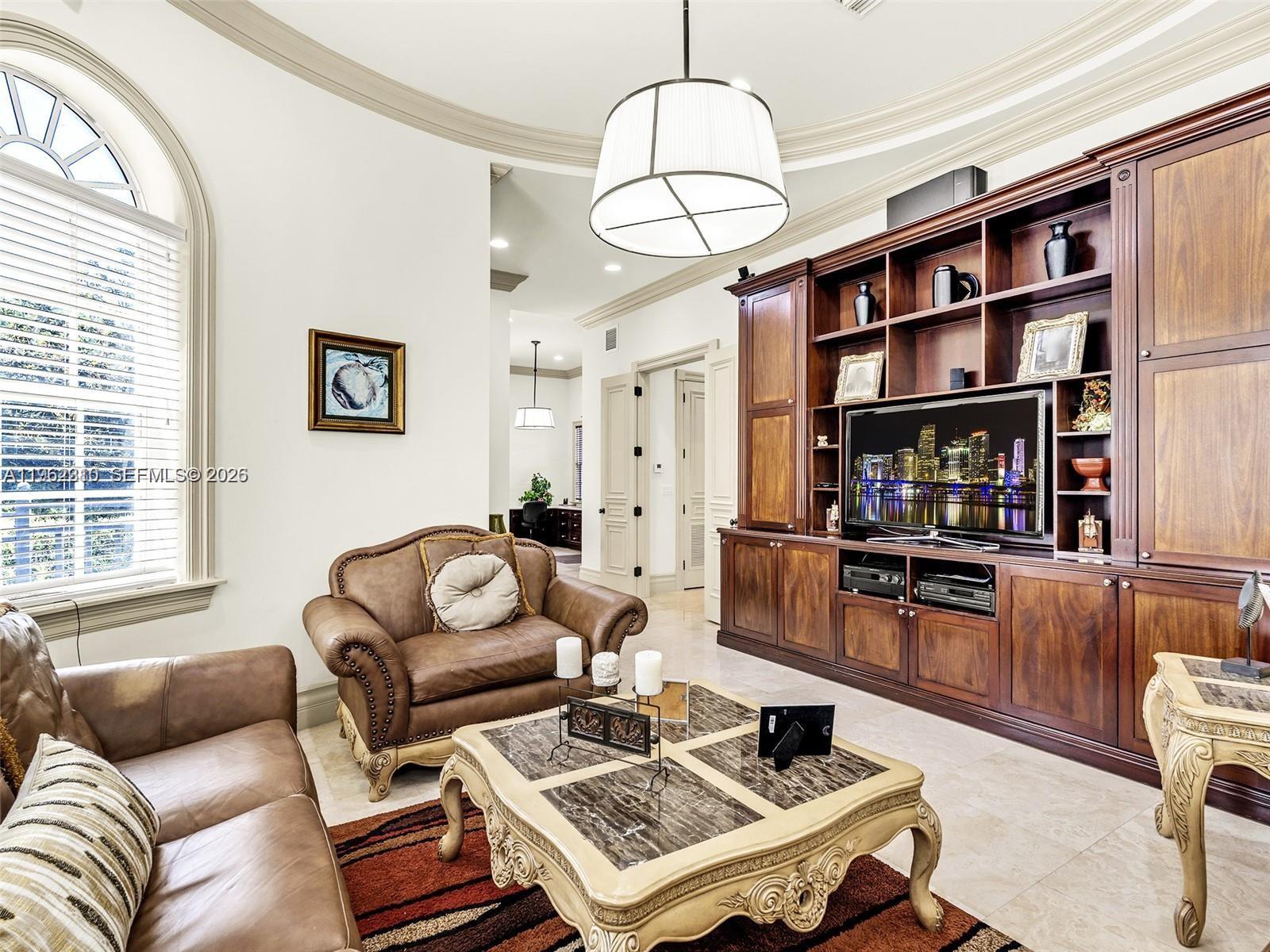 9076 SW 59th Ct Pinecrest, FL 33156