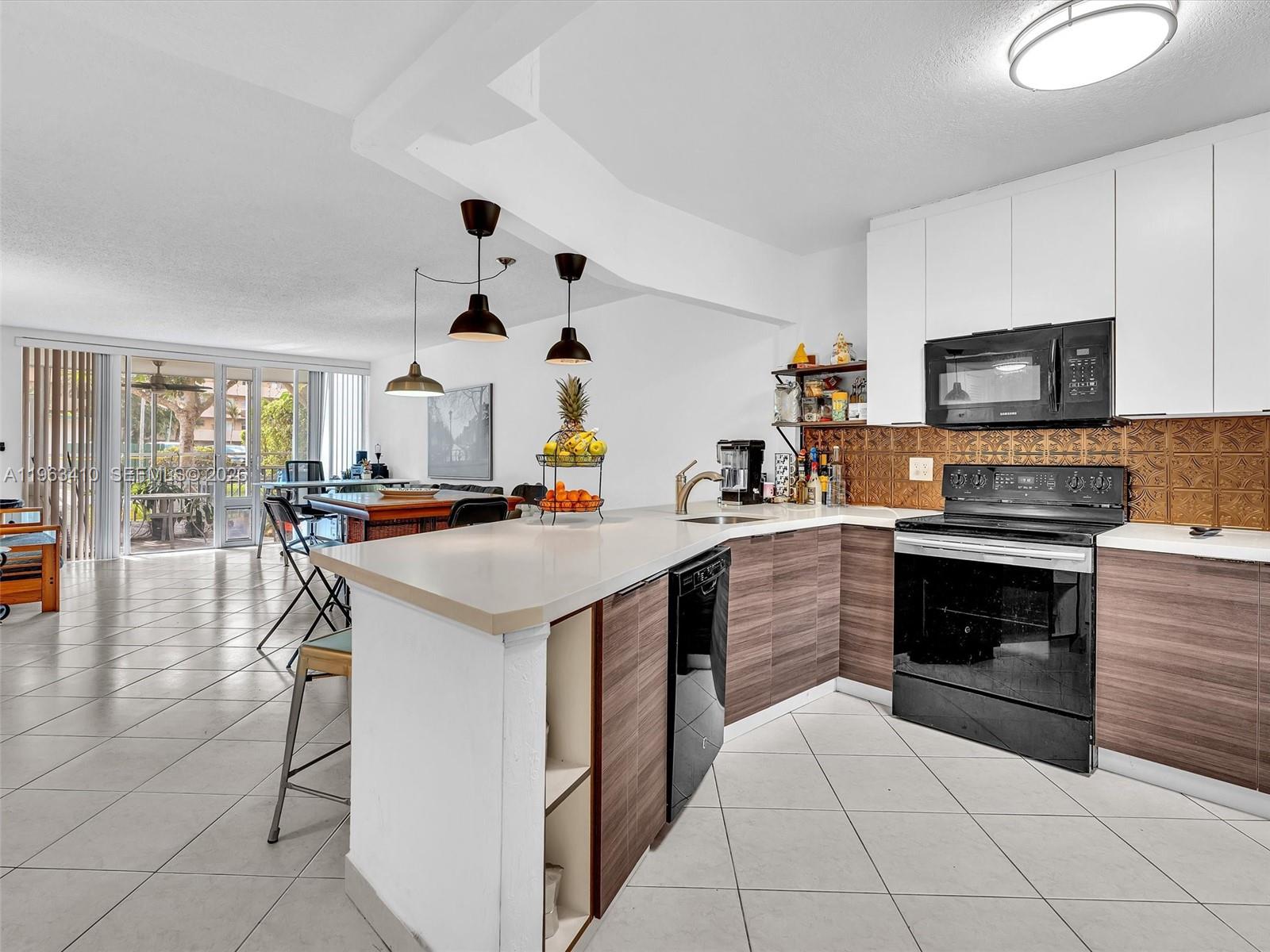 1770 NE 191st St #116-1