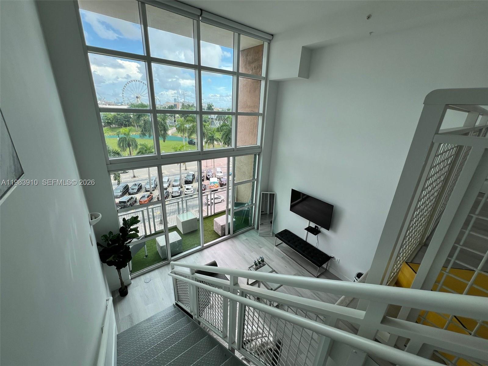 image Vizcayne South7