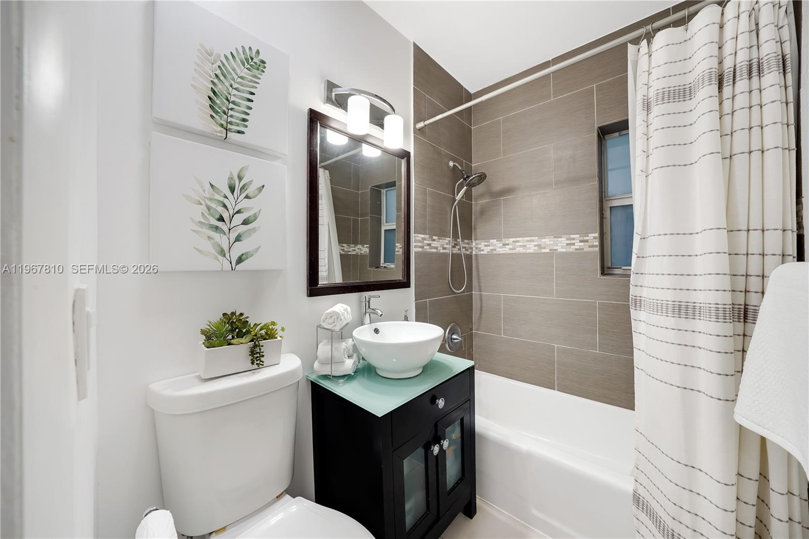 7381 SW 34th Ter Miami, FL 33155