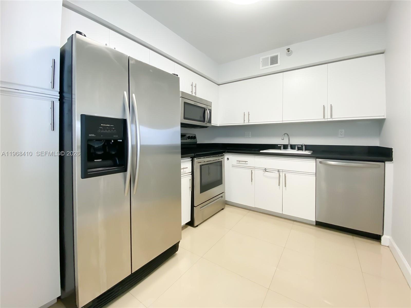 3400 NE 192nd St #LPH7 Aventura, FL 33180