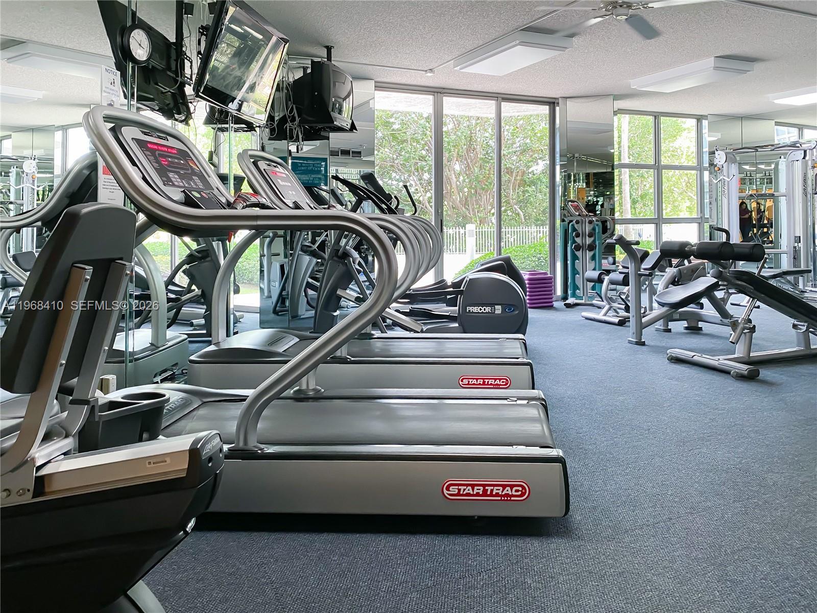 3400 NE 192nd St #LPH7 Aventura, FL 33180
