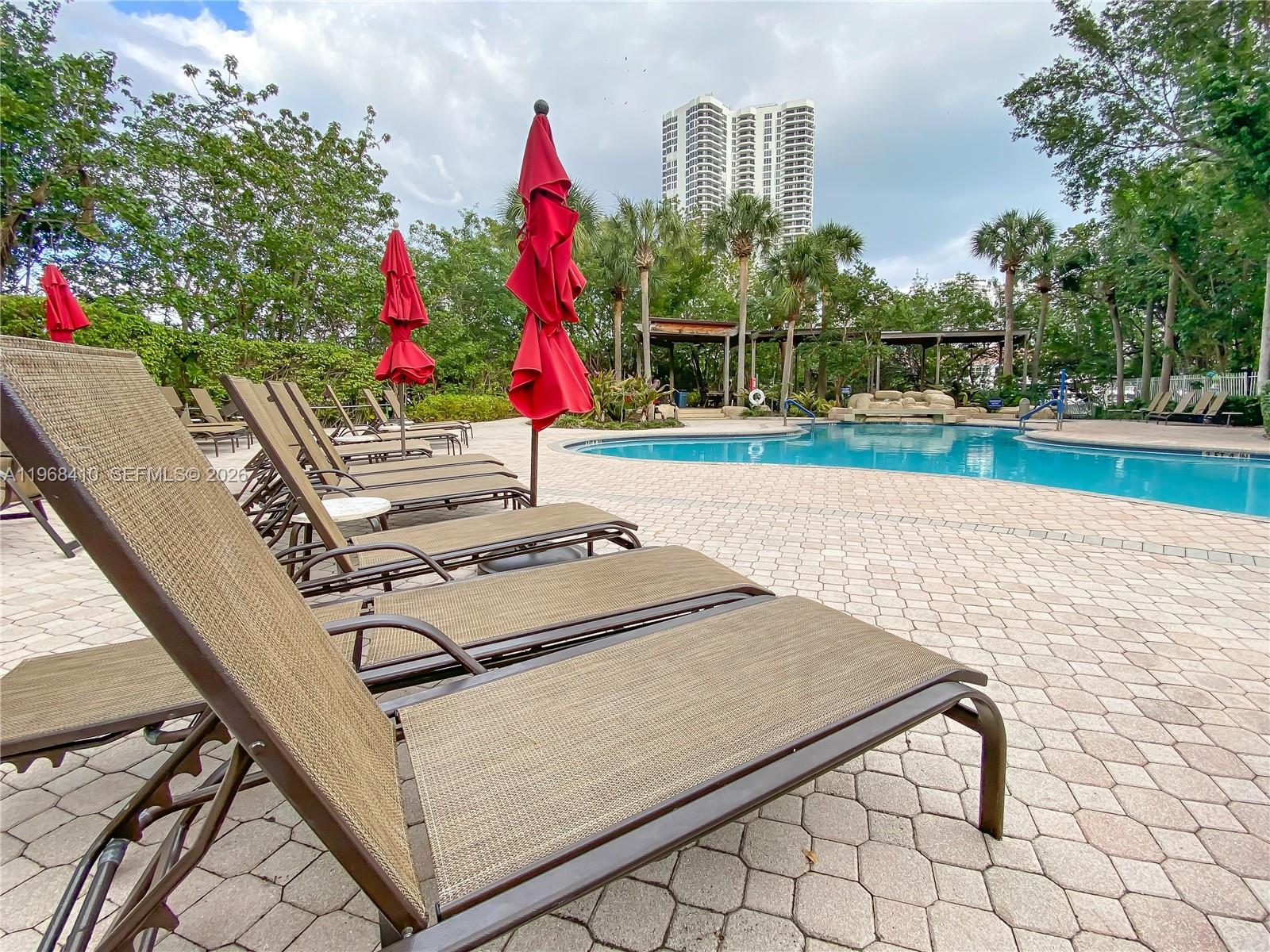 3400 NE 192nd St #LPH7 Aventura, FL 33180