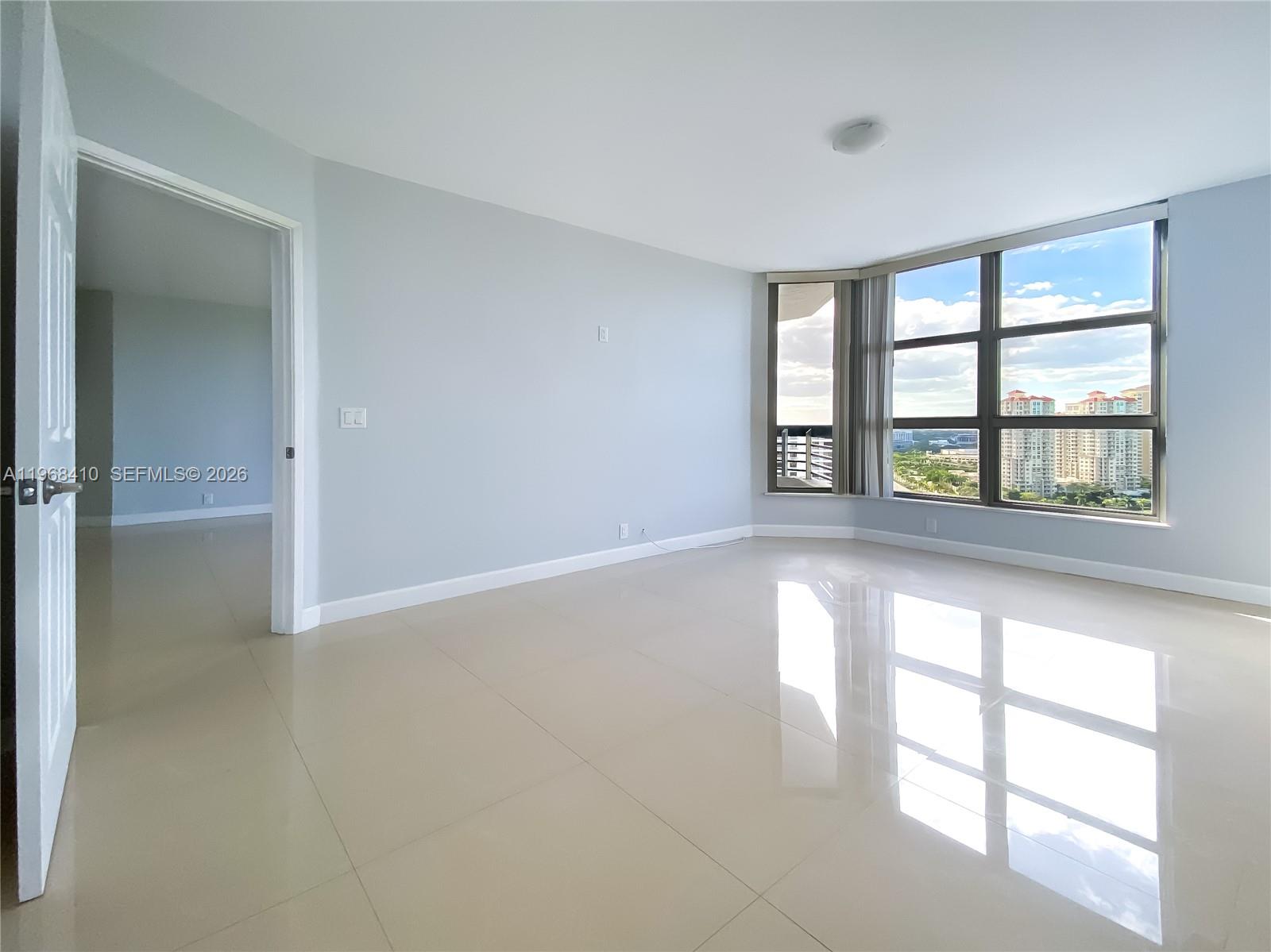 3400 NE 192nd St #LPH7 Aventura, FL 33180