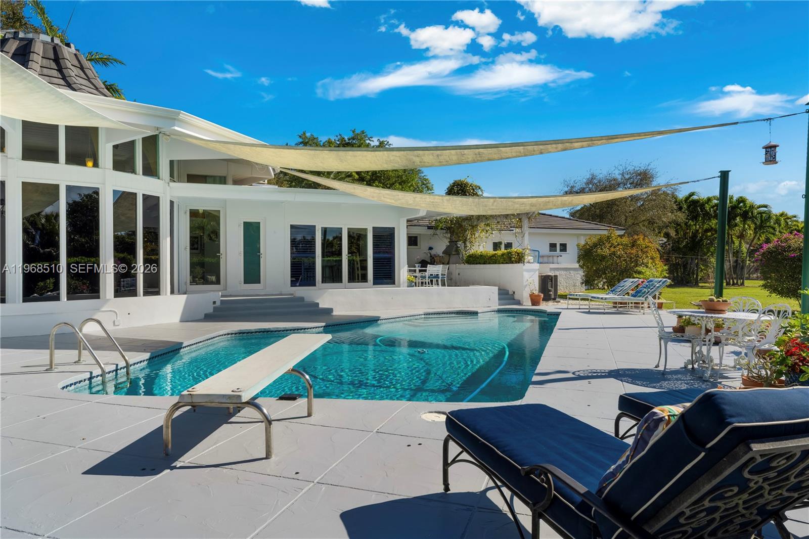 13300 SW 69th Ave Pinecrest, FL 33156