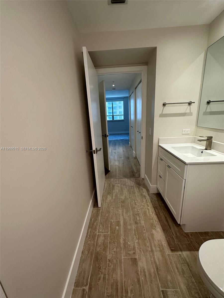 image Courts Brickell Key12