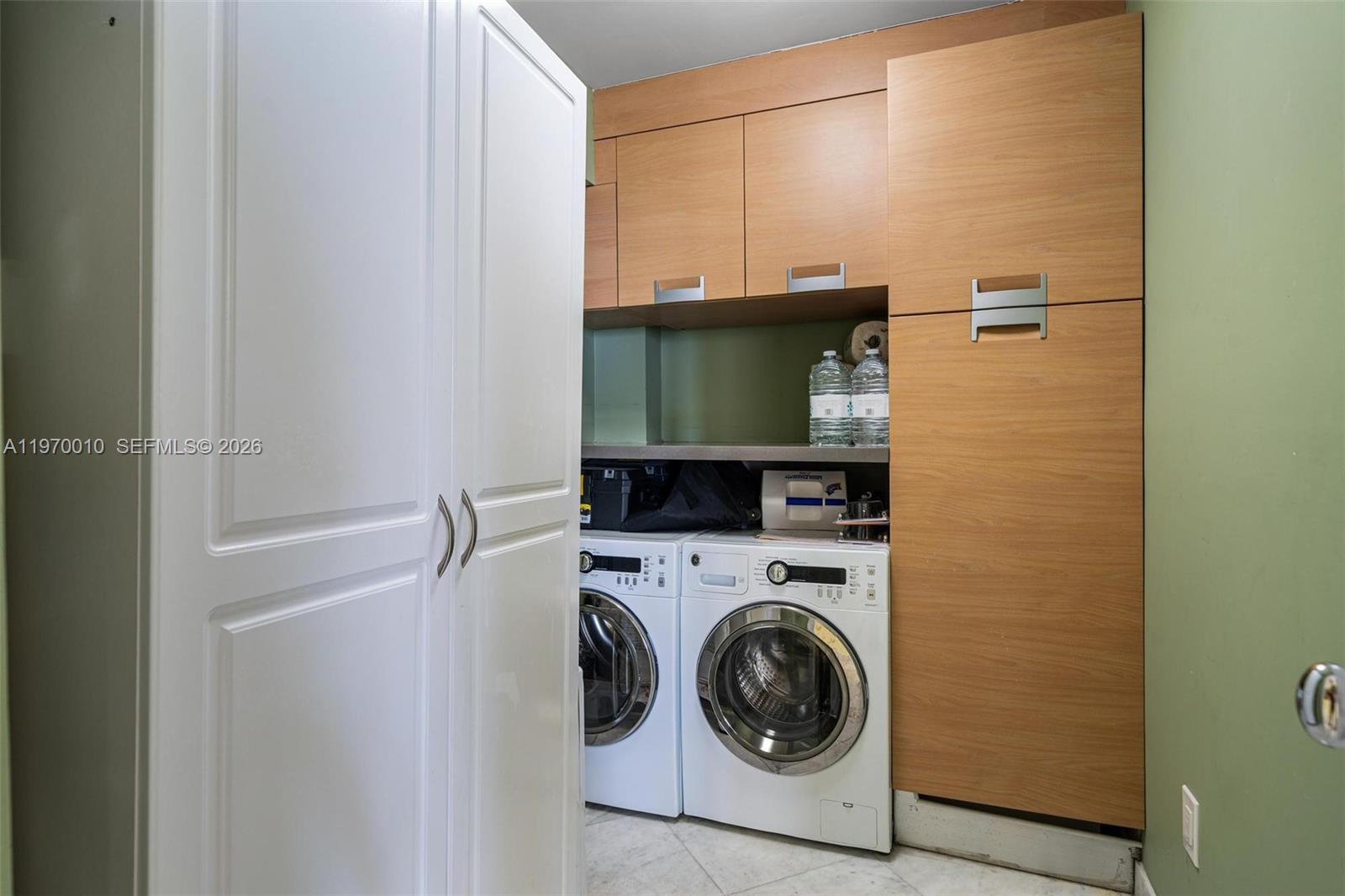 1623 Collins Ave #PH1010 Miami Beach, FL 33139